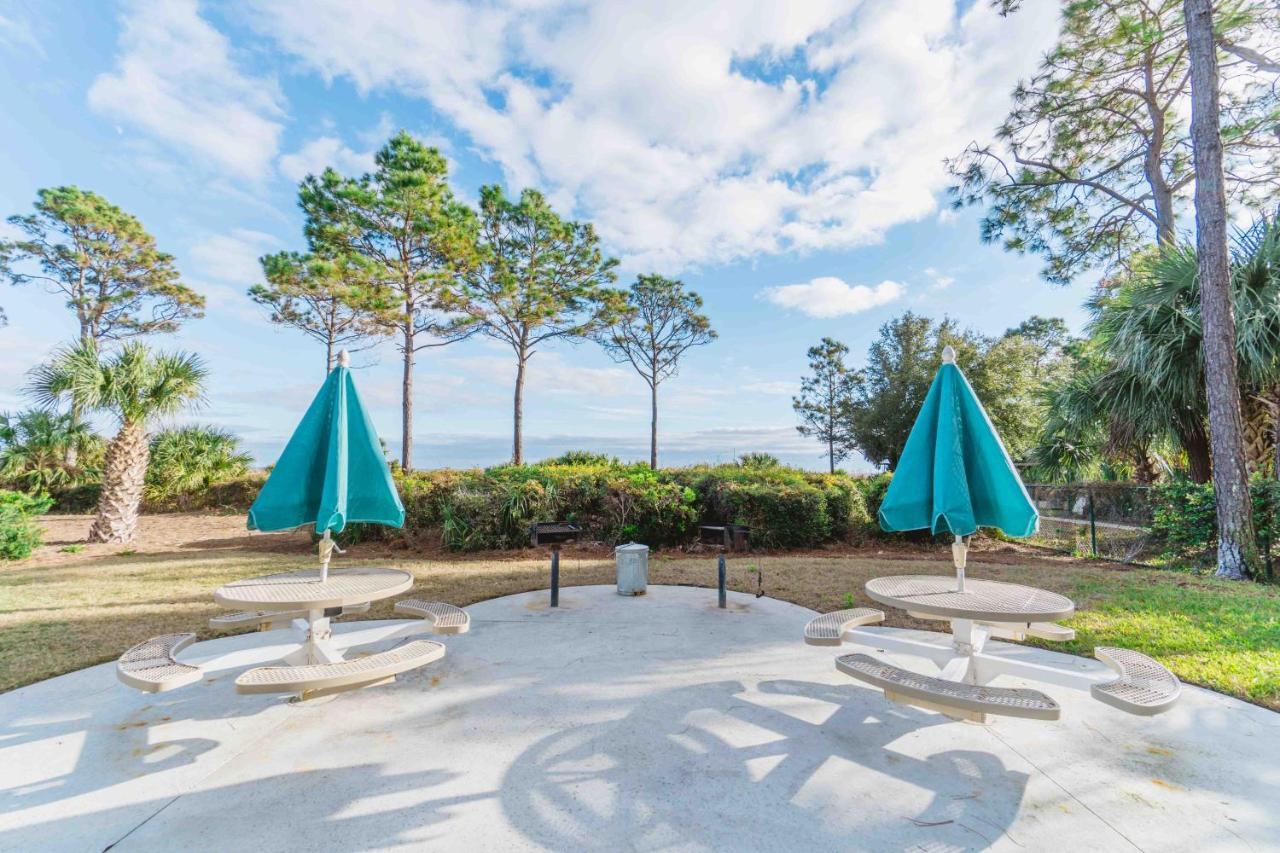 Stunning Views!!-Oceanfront Villa-Heated Pool-Private Balcony-Tiki Bar-Walk To Coligny Plaza هيلتون رئيس جزيرة المظهر الخارجي الصورة