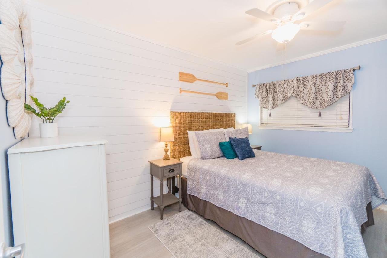 Stunning Views!!-Oceanfront Villa-Heated Pool-Private Balcony-Tiki Bar-Walk To Coligny Plaza هيلتون رئيس جزيرة المظهر الخارجي الصورة