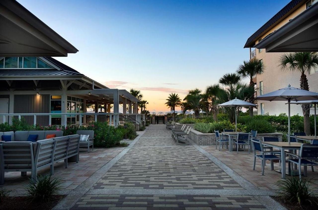Stunning Views!!-Oceanfront Villa-Heated Pool-Private Balcony-Tiki Bar-Walk To Coligny Plaza هيلتون رئيس جزيرة المظهر الخارجي الصورة